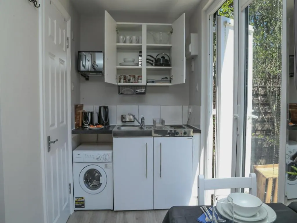Apartment Stayzo - Crofton Park - Central London Refurbished Studio